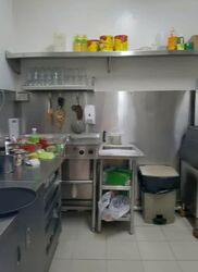 Kensington Park Road (D19), Retail #566278251